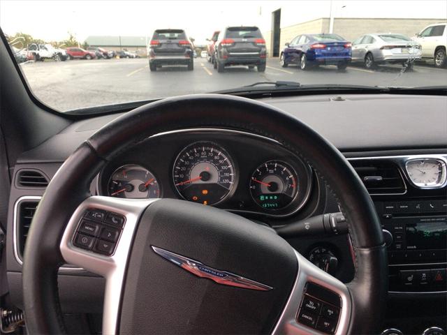 2013 Chrysler 200 Limited 2013 Chrysler 200 Limited