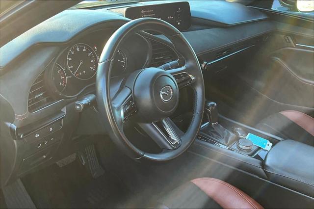 2024 Mazda Mazda3 Hatchback 2.5 Carbon Turbo 2024 Mazda Mazda3 Hatchback 2.5 Carbon Turbo