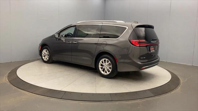 2021 Chrysler Pacifica Touring L AWD