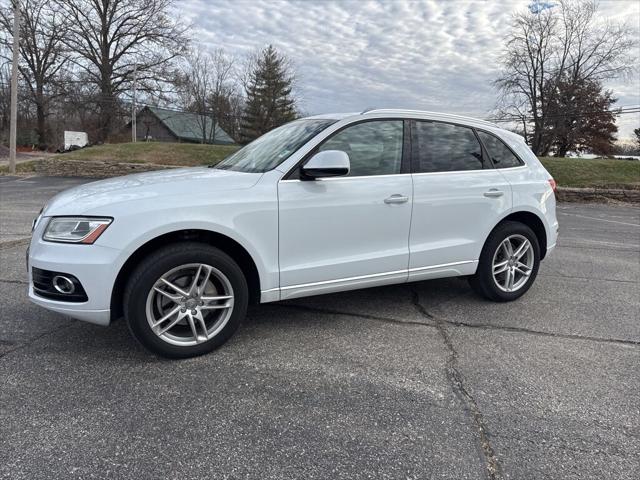 2016 Audi Q5 2.0T Premium 2016 Audi Q5 2.0T Premium