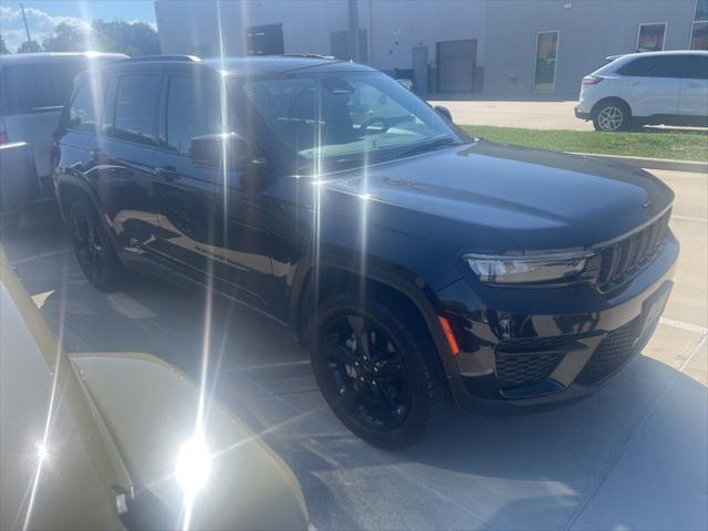 2023 Jeep Grand Cherokee Altitude 4x4