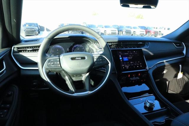 2025 Jeep Grand Cherokee GRAND CHEROKEE L ALTITUDE X 4X2