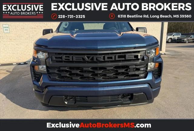 2023 Chevrolet Silverado 1500 4WD Crew Cab Short Bed Custom