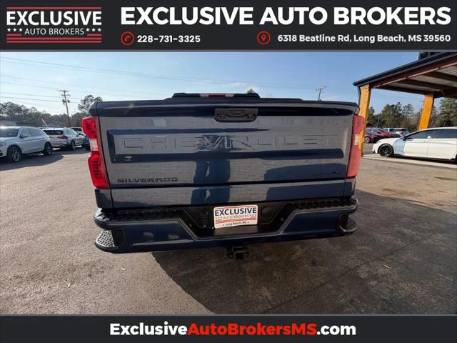 2023 Chevrolet Silverado 1500 4WD Crew Cab Short Bed Custom