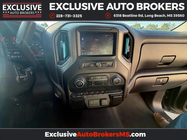 2023 Chevrolet Silverado 1500 4WD Crew Cab Short Bed Custom