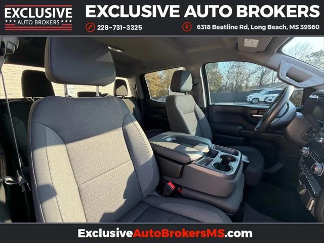 2023 Chevrolet Silverado 1500 4WD Crew Cab Short Bed Custom