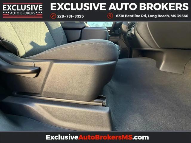 2023 Chevrolet Silverado 1500 4WD Crew Cab Short Bed Custom