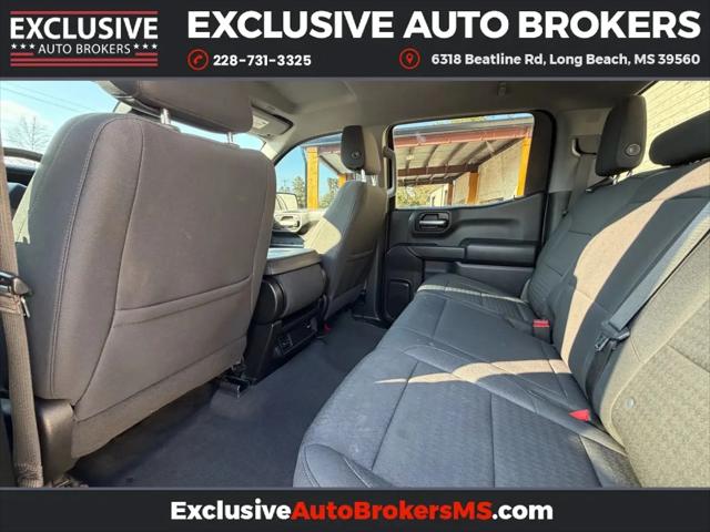 2023 Chevrolet Silverado 1500 4WD Crew Cab Short Bed Custom
