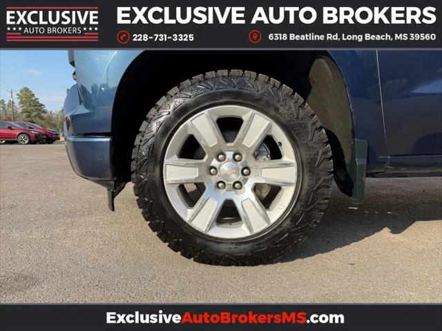 2023 Chevrolet Silverado 1500 4WD Crew Cab Short Bed Custom