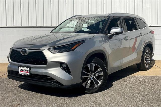 2022 Toyota Highlander XLE 2022 Toyota Highlander XLE