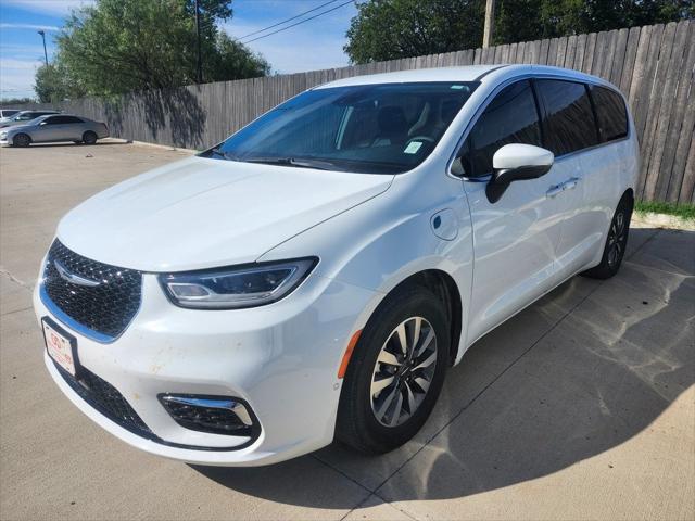 2023 Chrysler Pacifica Hybrid Touring L