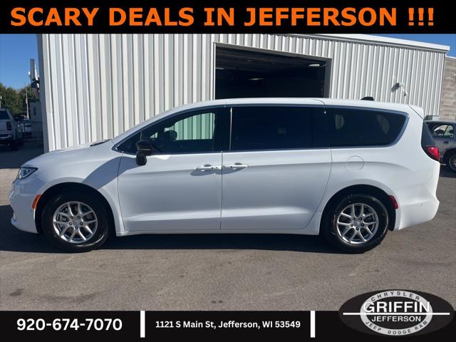 2025 Chrysler Pacifica Select 2025 Chrysler Pacifica Select