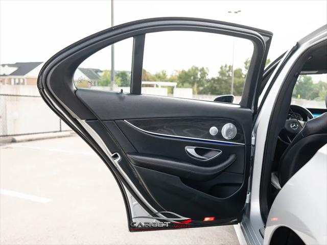 2017 Mercedes-Benz E-CLASS E 300 E 300