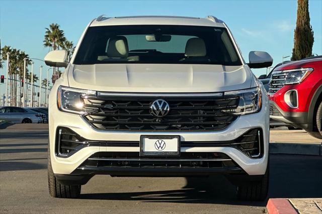 2026 Volkswagen Atlas Cross Sport SEL Premium R-Line