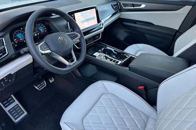 2026 Volkswagen Atlas Cross Sport SEL Premium R-Line