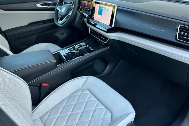 2026 Volkswagen Atlas Cross Sport SEL Premium R-Line