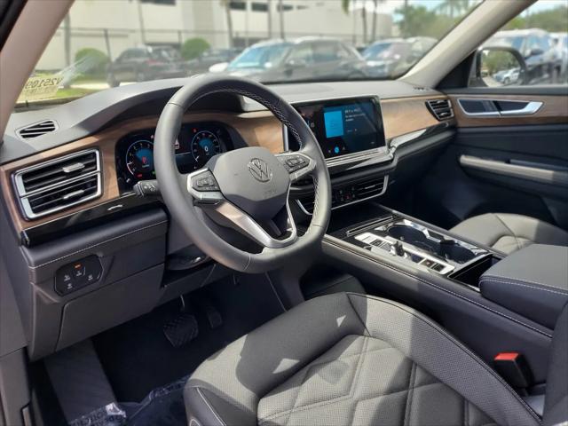 2026 Volkswagen Atlas SE with Technology