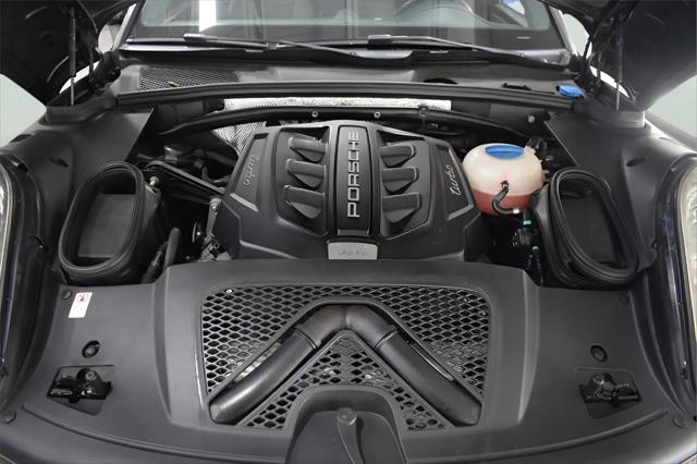 2017 Porsche Macan Turbo
