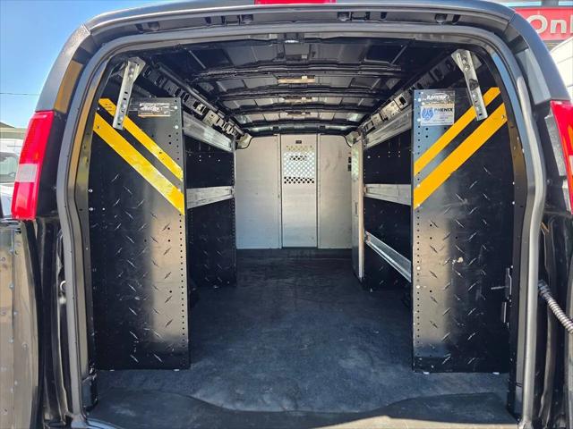 2023 GMC Savana Cargo RWD 3500 Extended Wheelbase Work Van