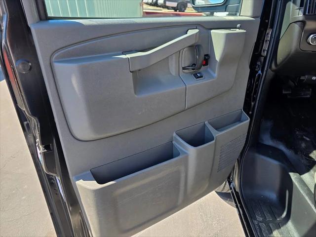 2023 GMC Savana Cargo RWD 3500 Extended Wheelbase Work Van