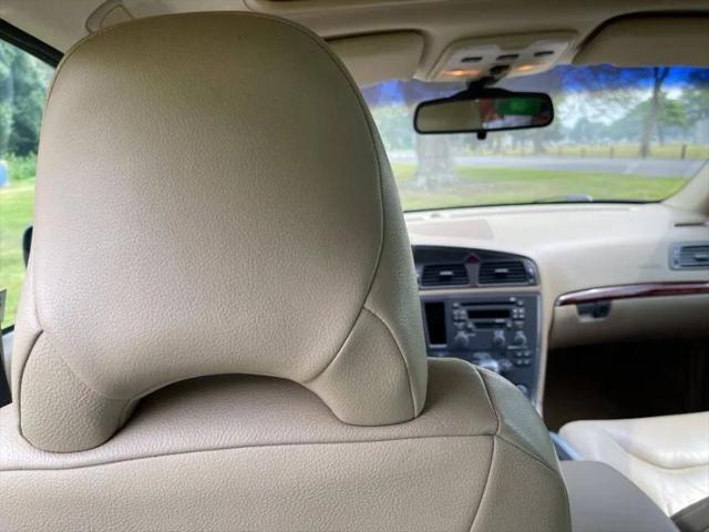 2002 Volvo V70 XC