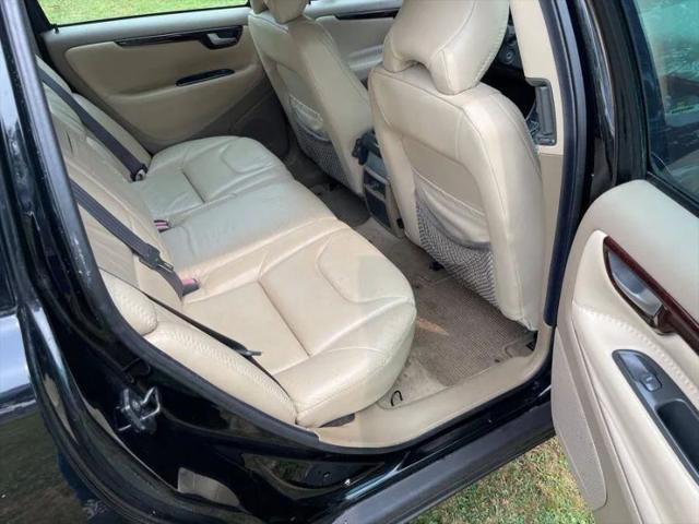 2002 Volvo V70 XC