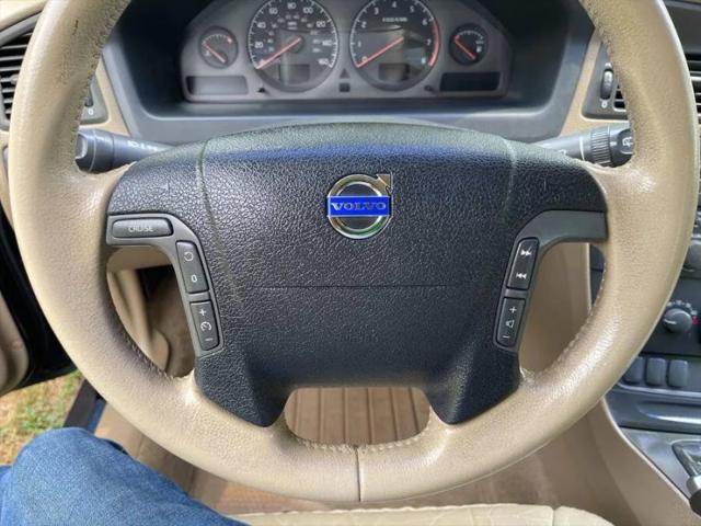 2002 Volvo V70 XC