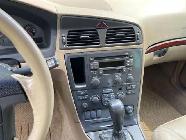 2002 Volvo V70 XC