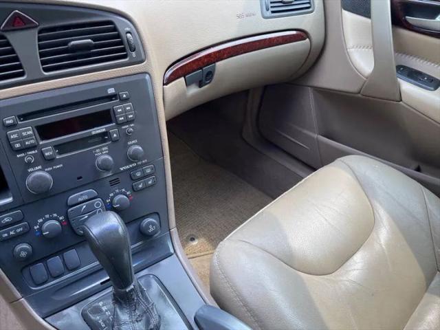 2002 Volvo V70 XC