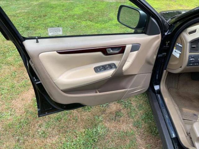 2002 Volvo V70 XC