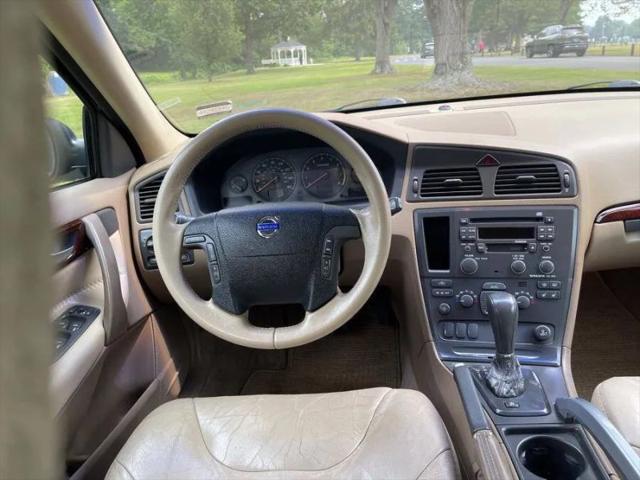 2002 Volvo V70 XC