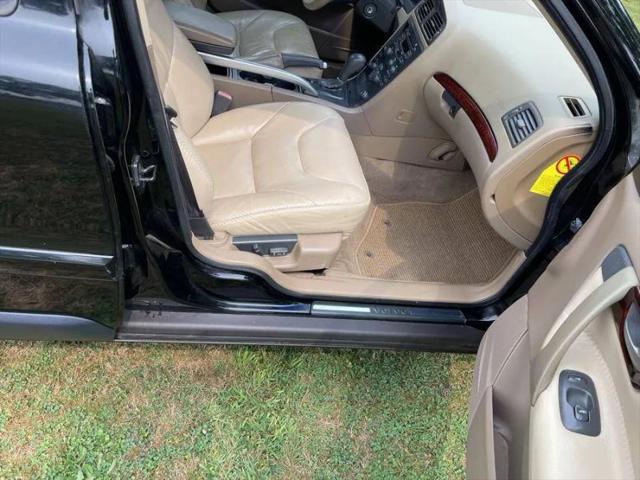 2002 Volvo V70 XC