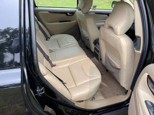 2002 Volvo V70 XC