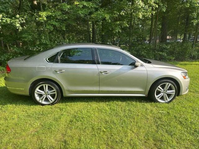 2012 Volkswagen Passat 2.0L TDI SEL Premium