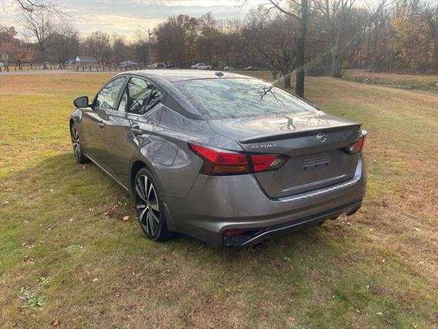 2021 Nissan Altima SR FWD