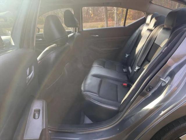 2021 Nissan Altima SR FWD