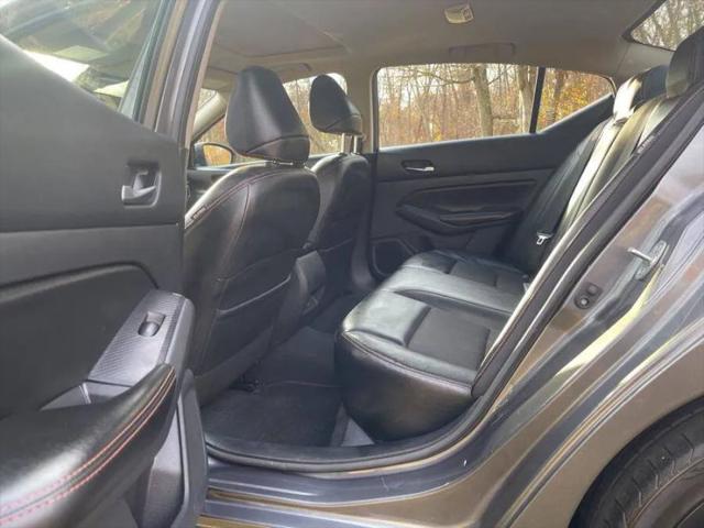 2021 Nissan Altima SR FWD