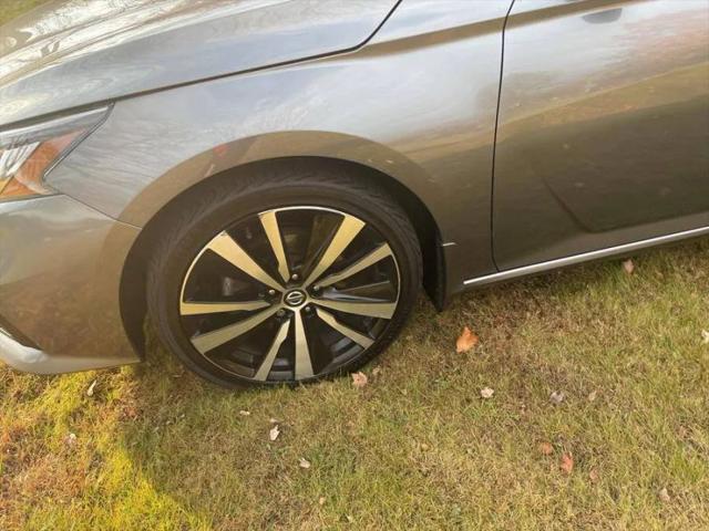 2021 Nissan Altima SR FWD