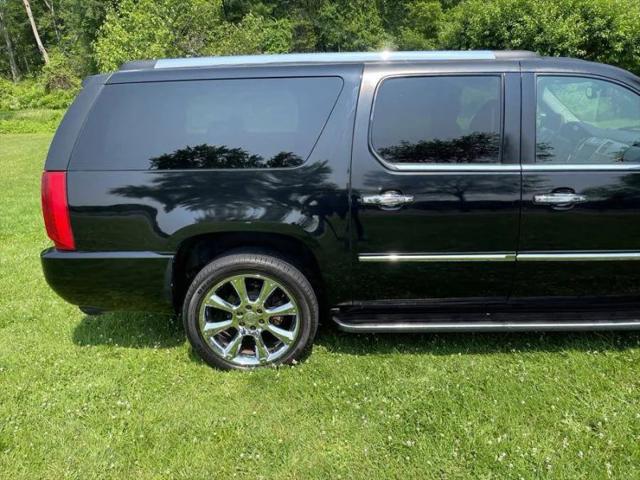 2008 Cadillac Escalade ESV Standard