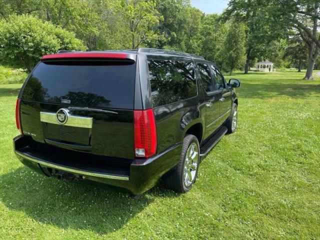 2008 Cadillac Escalade ESV Standard