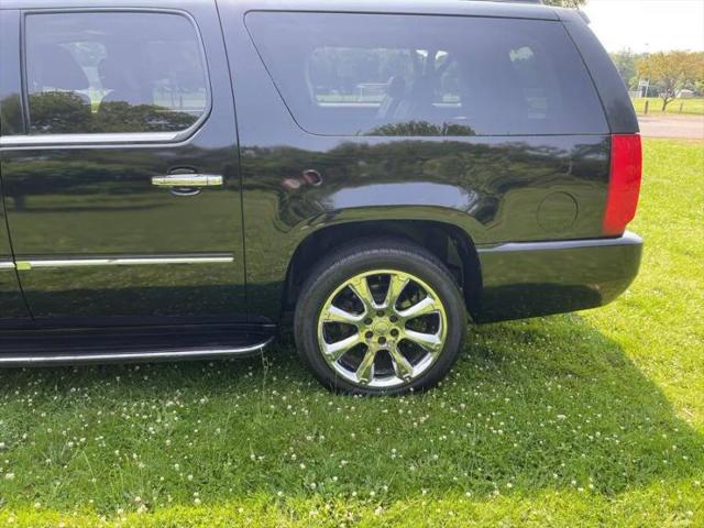 2008 Cadillac Escalade ESV Standard