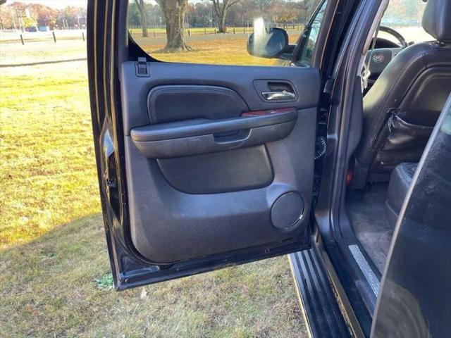 2008 Cadillac Escalade ESV Standard
