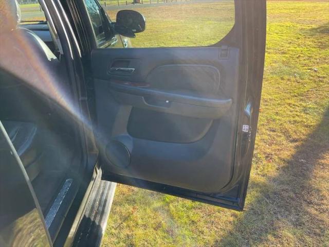 2008 Cadillac Escalade ESV Standard