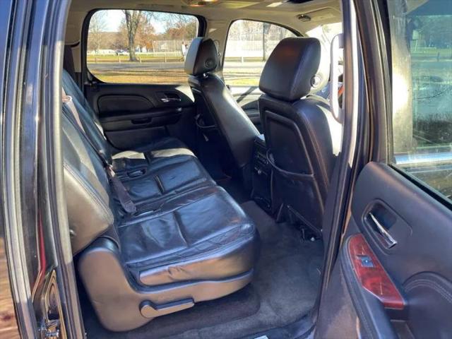 2008 Cadillac Escalade ESV Standard