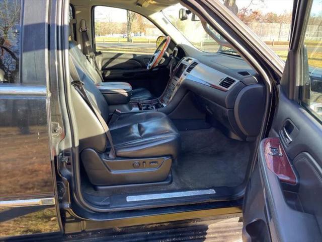 2008 Cadillac Escalade ESV Standard