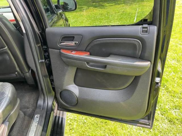 2008 Cadillac Escalade ESV Standard