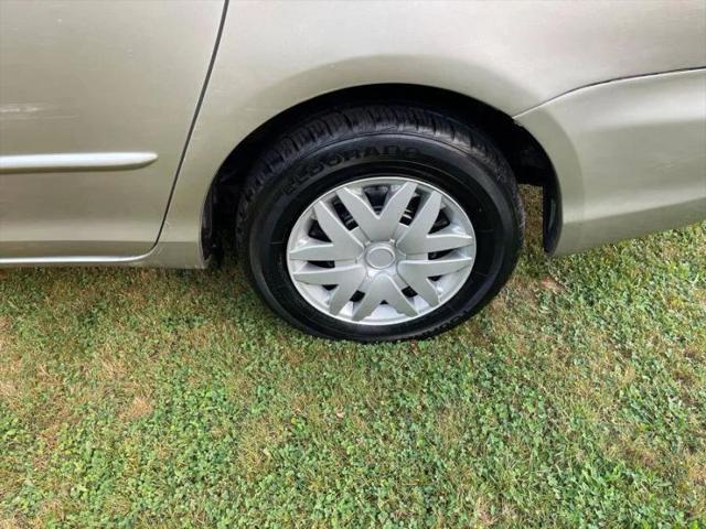 2004 Toyota Sienna LE