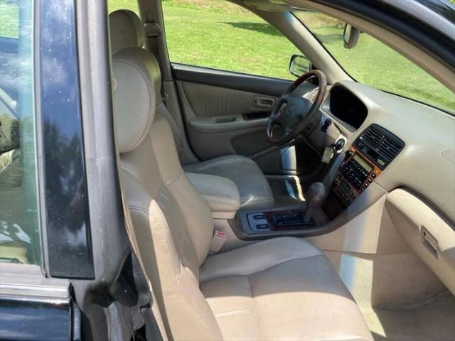 2001 Lexus ES 300 300