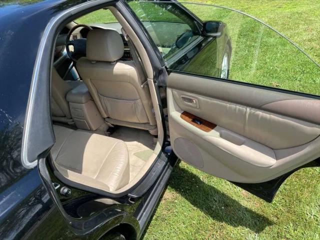 2001 Lexus ES 300 300