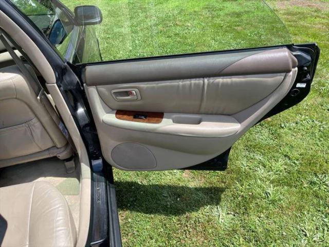 2001 Lexus ES 300 300